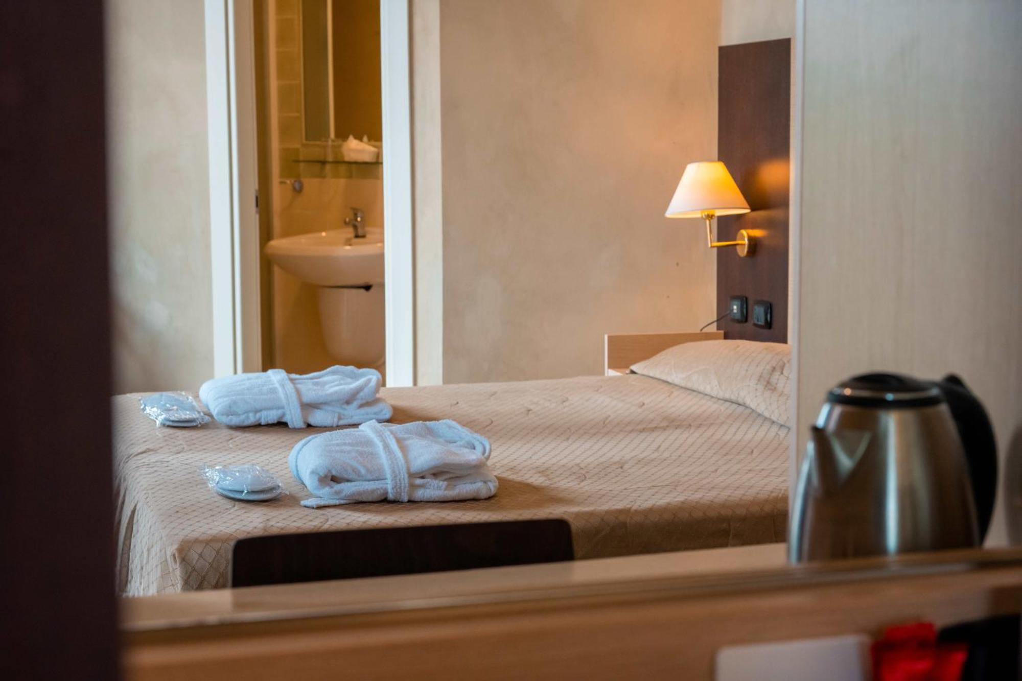 Hotel Terme Pellegrini Montecatini Terme Extérieur photo