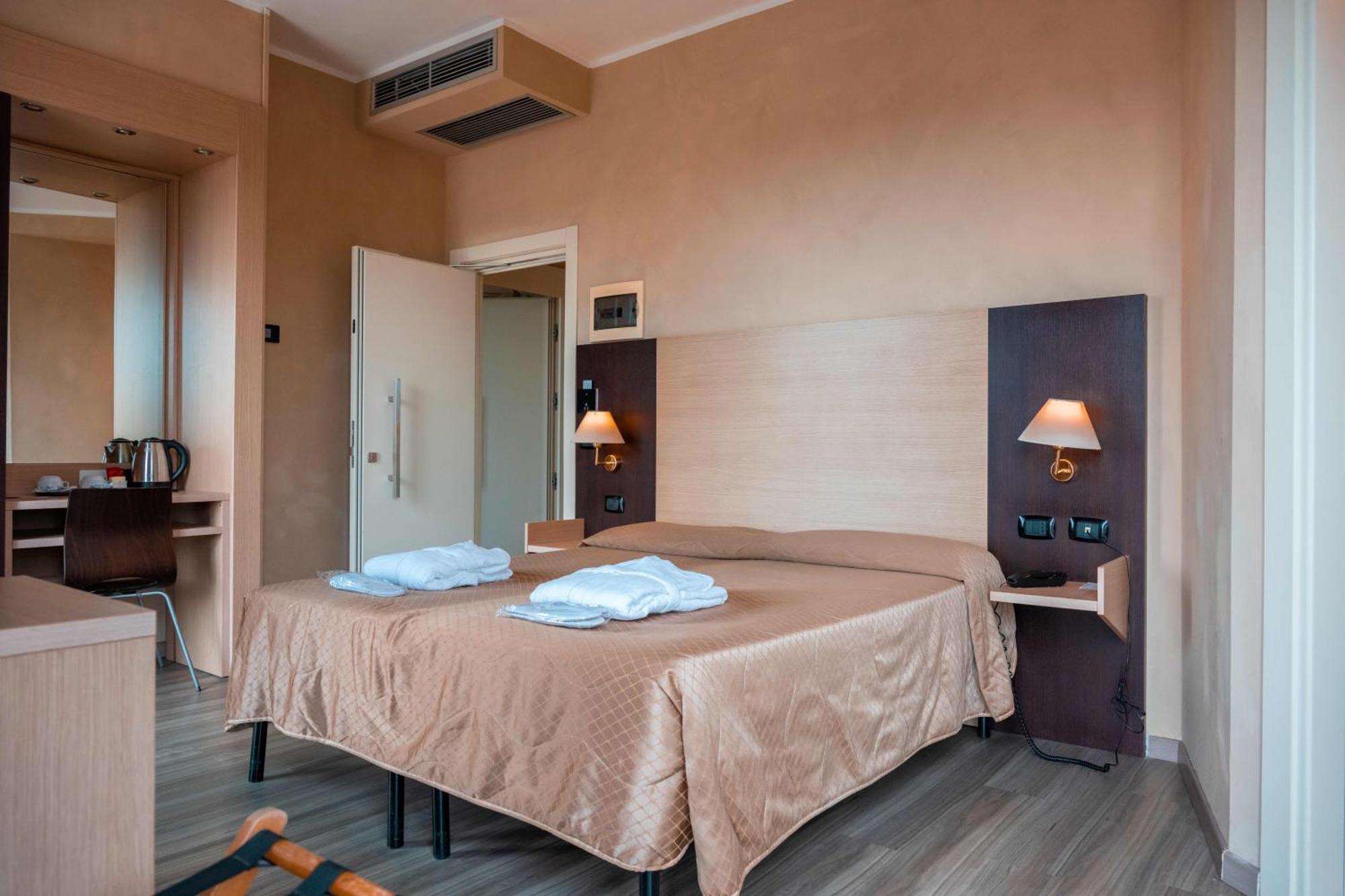 Hotel Terme Pellegrini Montecatini Terme Extérieur photo