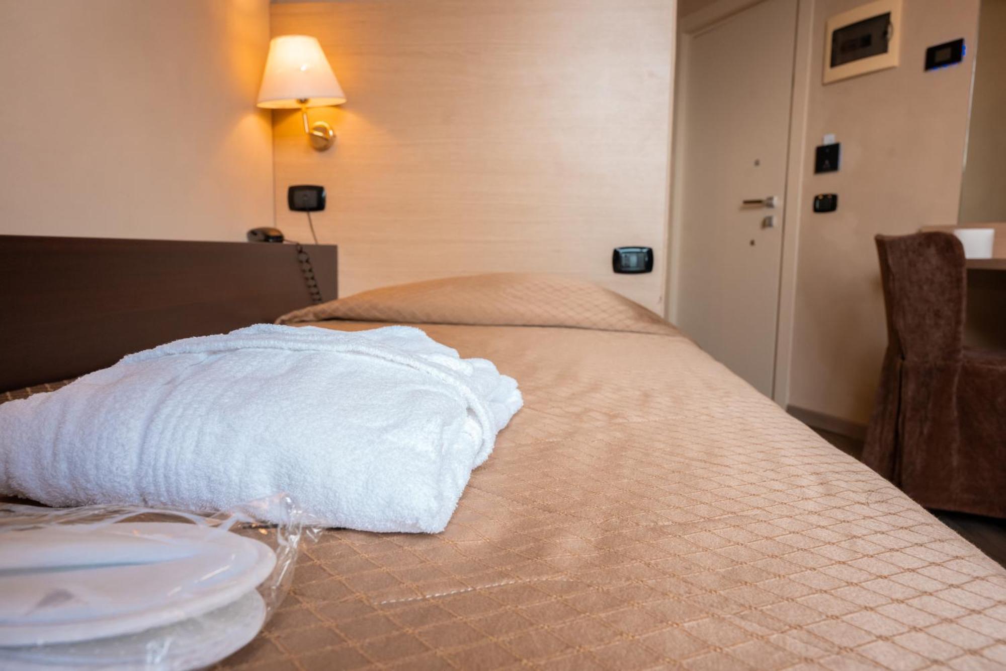Hotel Terme Pellegrini Montecatini Terme Extérieur photo
