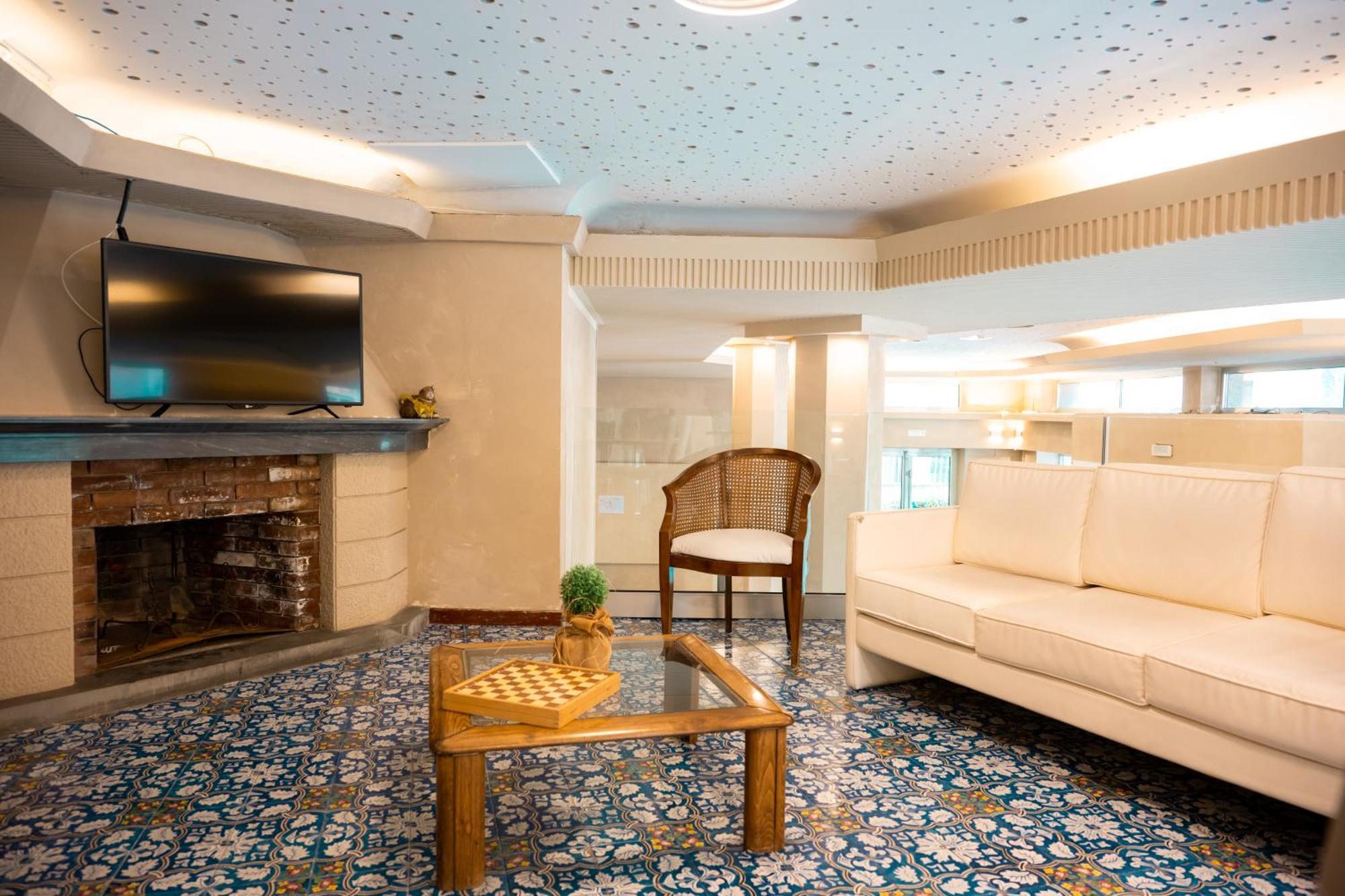 Hotel Terme Pellegrini Montecatini Terme Extérieur photo